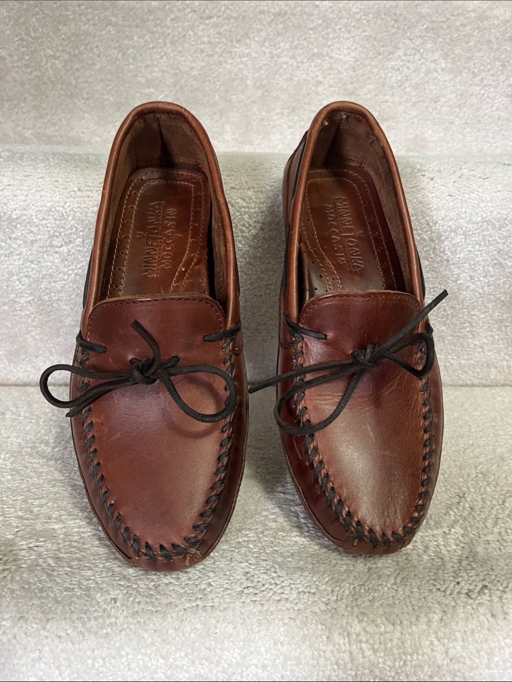 MINNETONKA Men’s shoes SIZE 9
